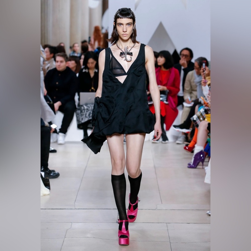 Paper Doll 👯‍♀️